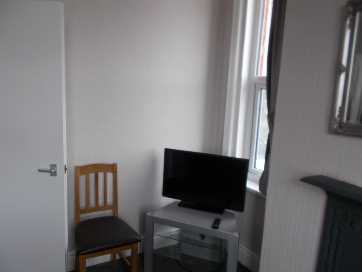 Kelso House Holiday Flats Blackpool Bagian luar foto